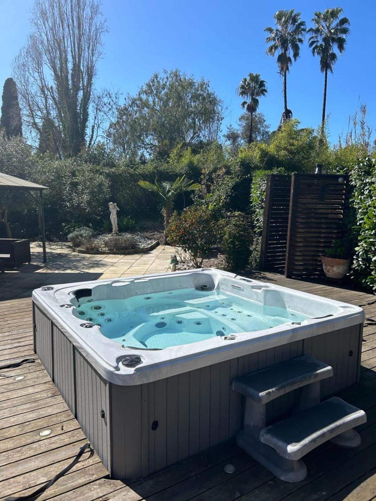 Belle villa 4 chambres - jacuzzi privatif - piscine Biot Esterno foto