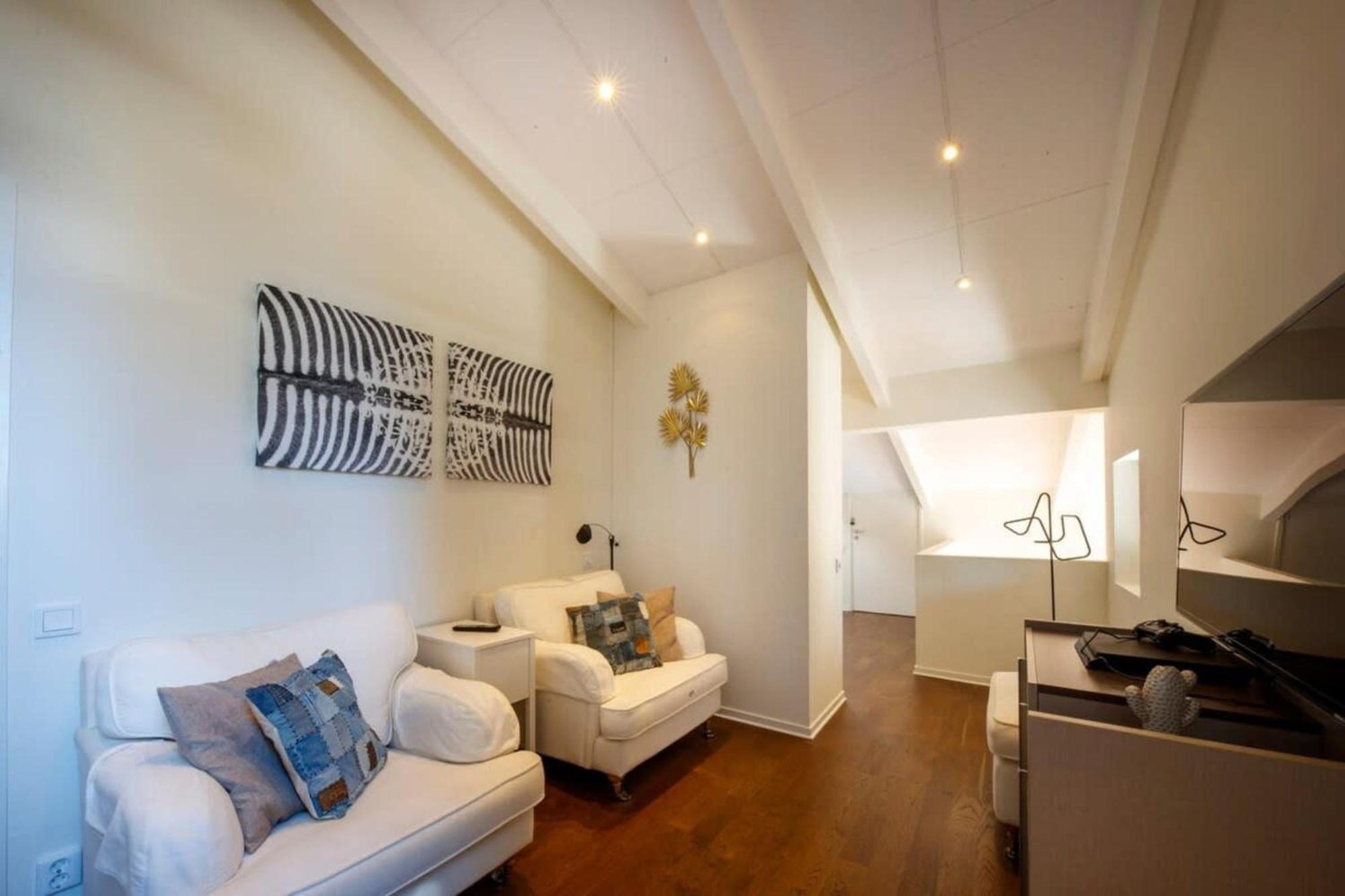 Belle villa 4 chambres - jacuzzi privatif - piscine Biot Esterno foto