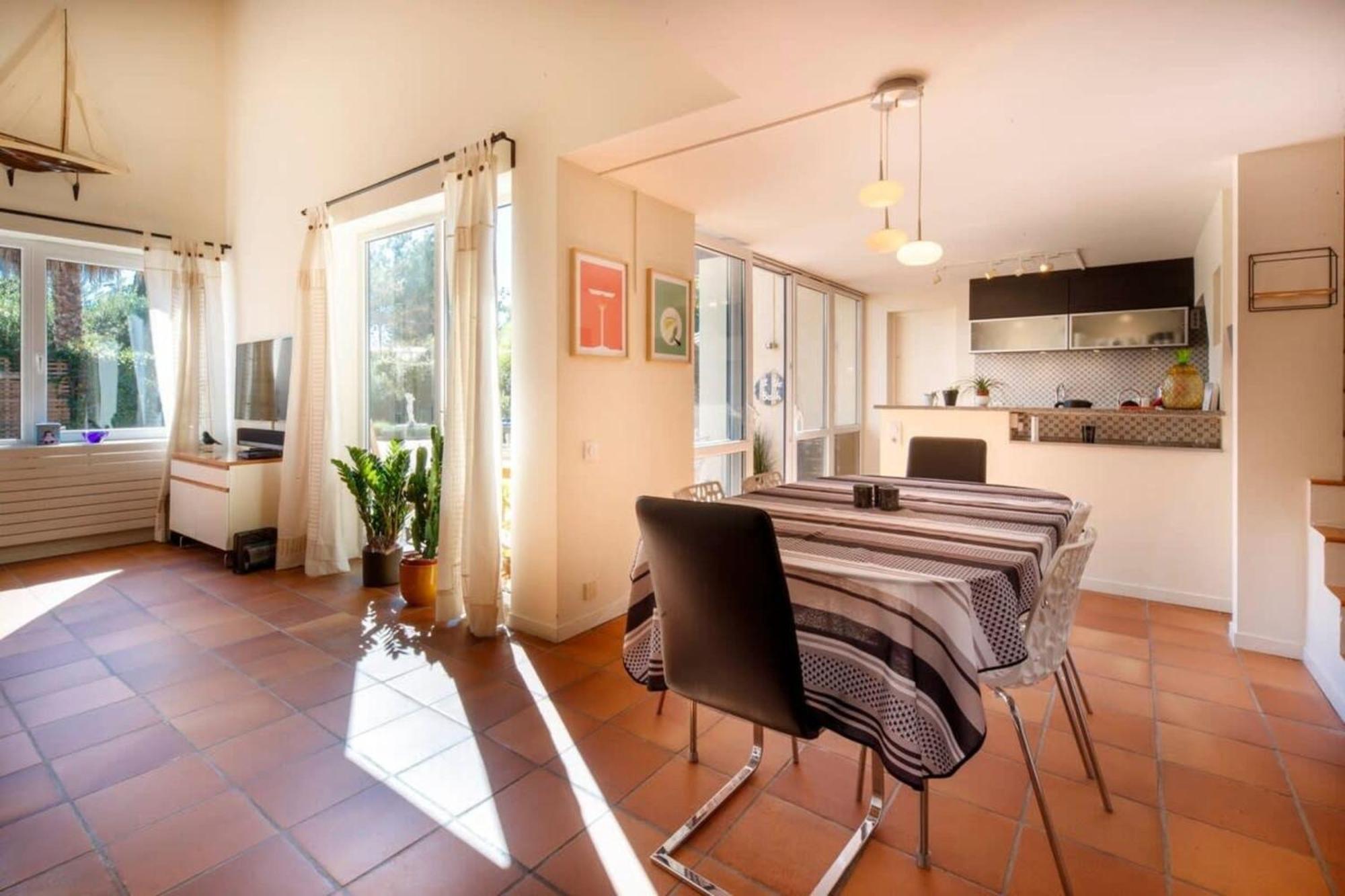 Belle villa 4 chambres - jacuzzi privatif - piscine Biot Esterno foto